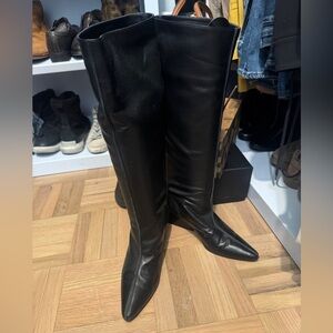 Elegant Black Knee-High Women's Boots